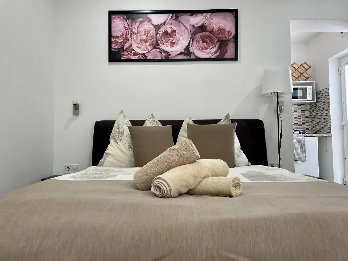 Attila Studio Apartments Hajdúszoboszló 0*,  Węgry